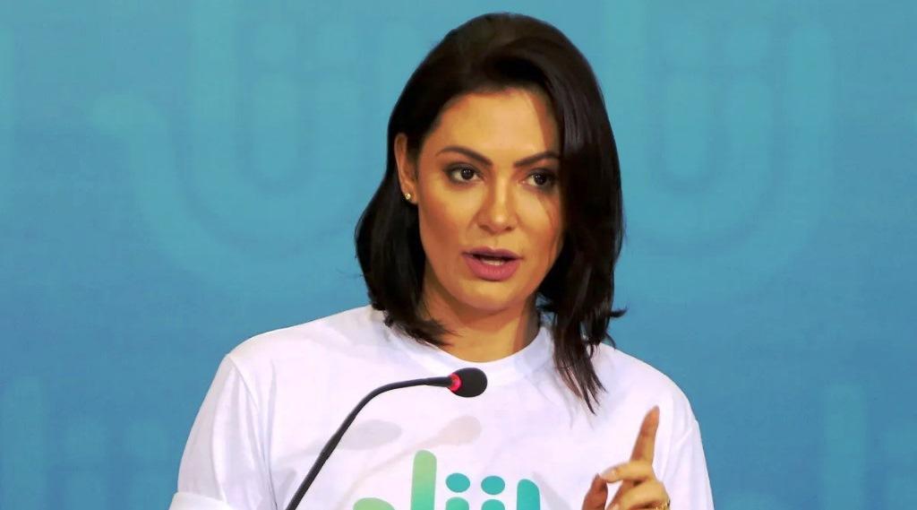 MICHELLE BOLSONARO DENUNCIA FALSA ‘VAQUINHA’ EM SEU NOME NAS REDES SOCIAIS