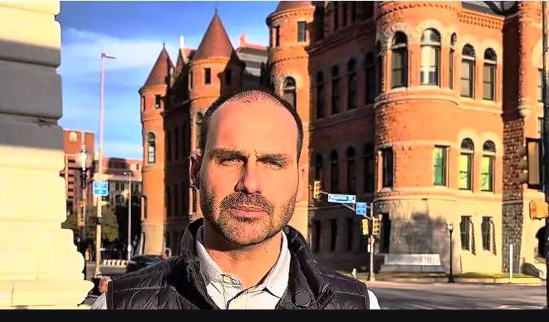 MOTTA BARRA EDUARDO BOLSONARO DE ASSUMIR LIDERANÇA DA MINORIA NA CÂMARA