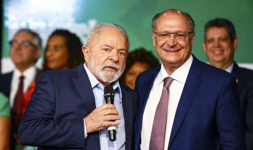 PESQUISA APONTA GOVERNO LULA COM 51% DE APROVAÇÃO ENTRE OS CATÓLICOS