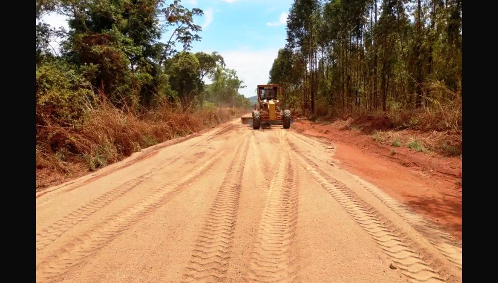 DER/MG ATENDE REIVINDICAÇÃO DO PREFEITO DE VAZANTE E INICIA SERVIÇO EMERGENCIAL DE MANUTENÇÃO NA LMG-706