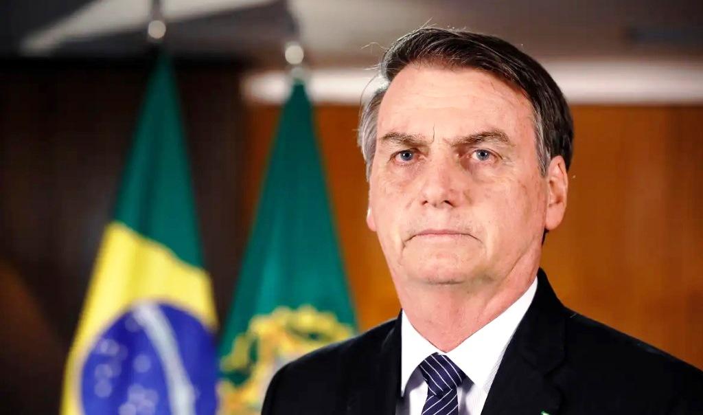 PARTIDO LIBERAL SUSPENDE SALÁRIO E ATIVIDADES PARTIDÁRIAS DE BOLSONARO