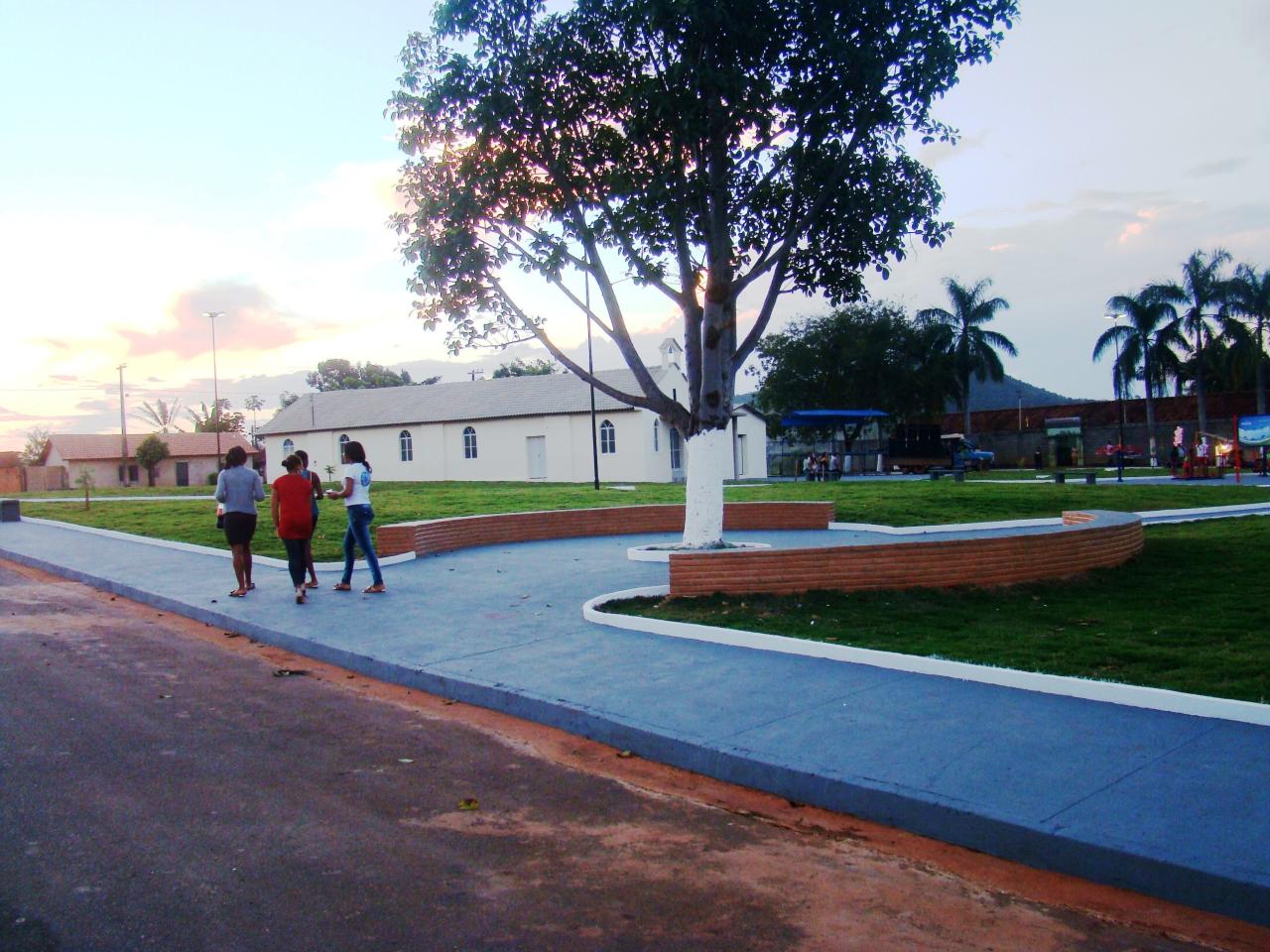 PM DE VAZANTE FAZ OPERAÇÃO CONTRA TRÁFICO DE DROGAS EM VAZAMOR E VILA DO CABELUDO