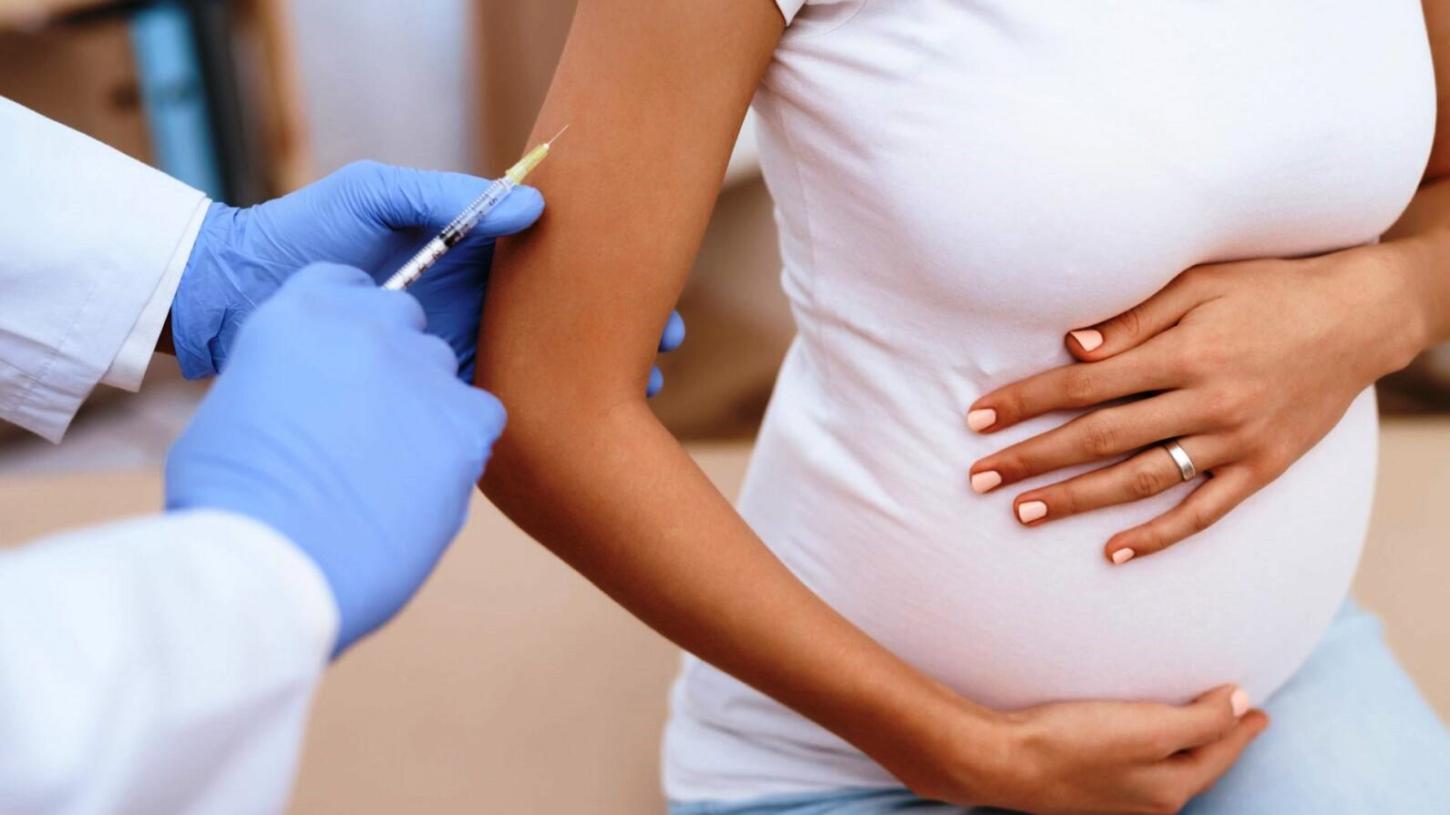 SECRETARIA DE SAÚDE DE VAZANTE DISPONIBILIZA VACINA CONTRA O VSR PARA GESTANTES