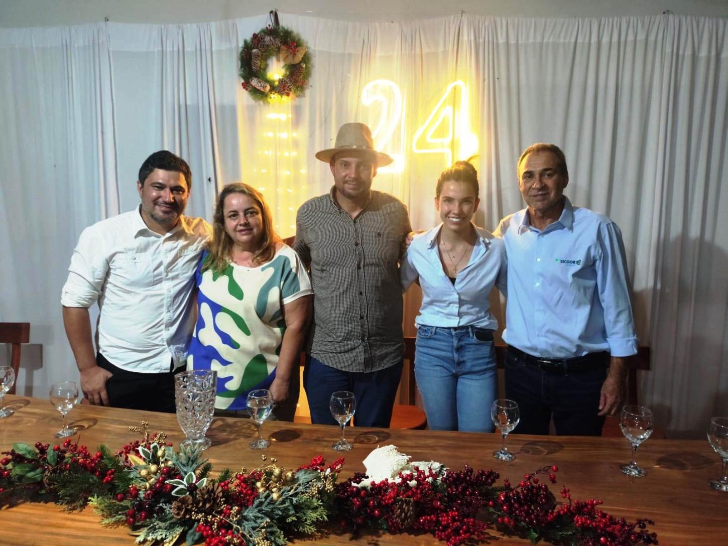 SICOOB CREDIVAZ PRESTIGIA OS 24 ANOS DA ASSOCIAÇÃO COMUNITÁRIA DE BREJINHO