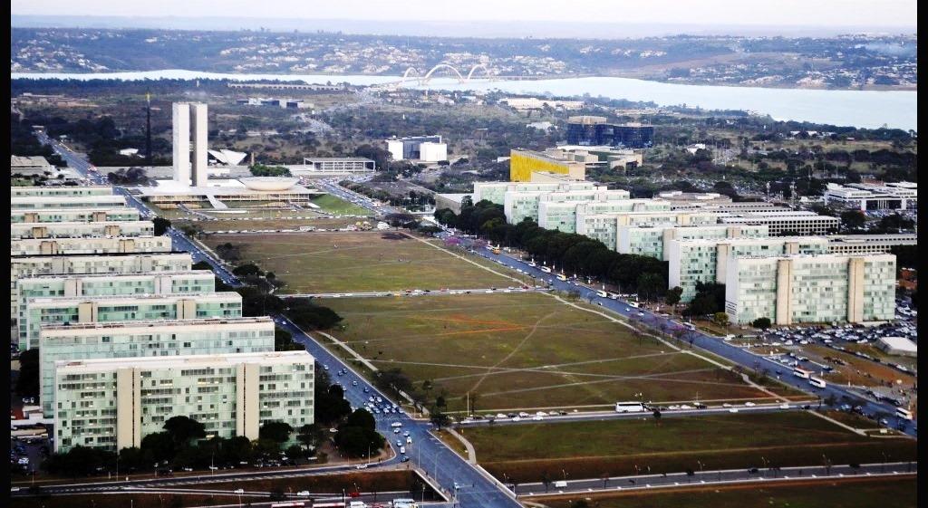 MINISTROS DE LULA DEVEM DEIXAR GOVERNO PARA CONCORRER EM ELEIÇÕES DE 2026