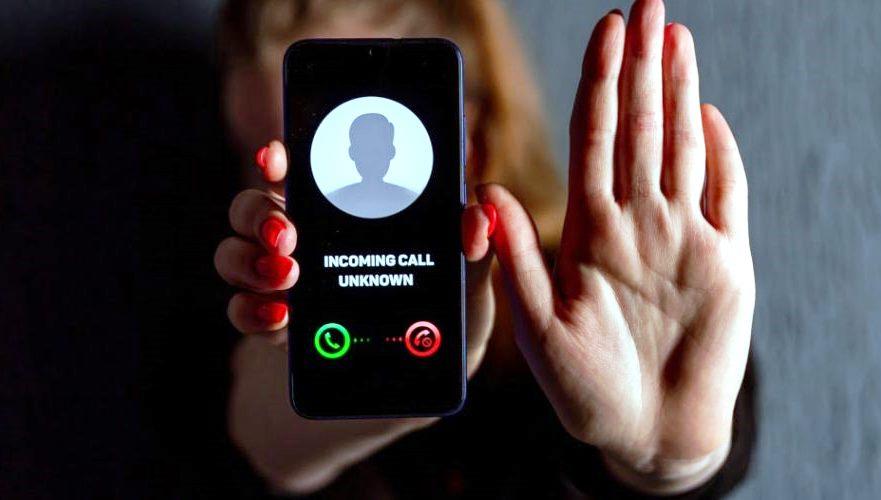 BRASILEIROS RECEBEM MAIS DE 1 BILHÃO DE LIGAÇÕES TELEFÔNICAS INDESEJADAS POR MÊS