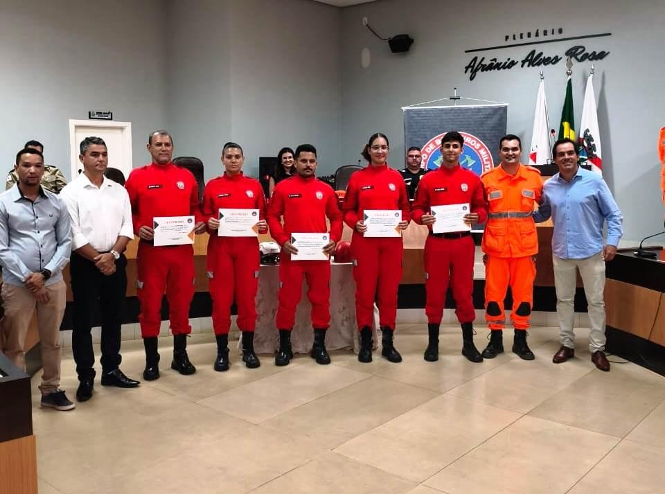 EQUIPE DA BRIGADA MUNICIPAL DE VAZANTE JÁ ESTÁ APTA A ENTRAR EM AÇÃO