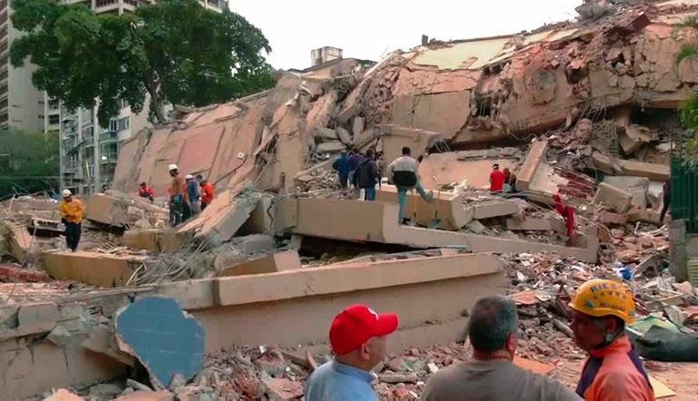 BOMBEIROS DE MINAS INTEGRAM MISSÃO HUMANITÁRIA BRASILEIRA NA VENEZUELA APÓS TERREMOTOS