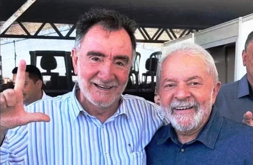 EX-MINISTRO DE LULA ANUNCIA PRÉ-CANDIDATURA AO GOVERNO DE MINAS GERAIS