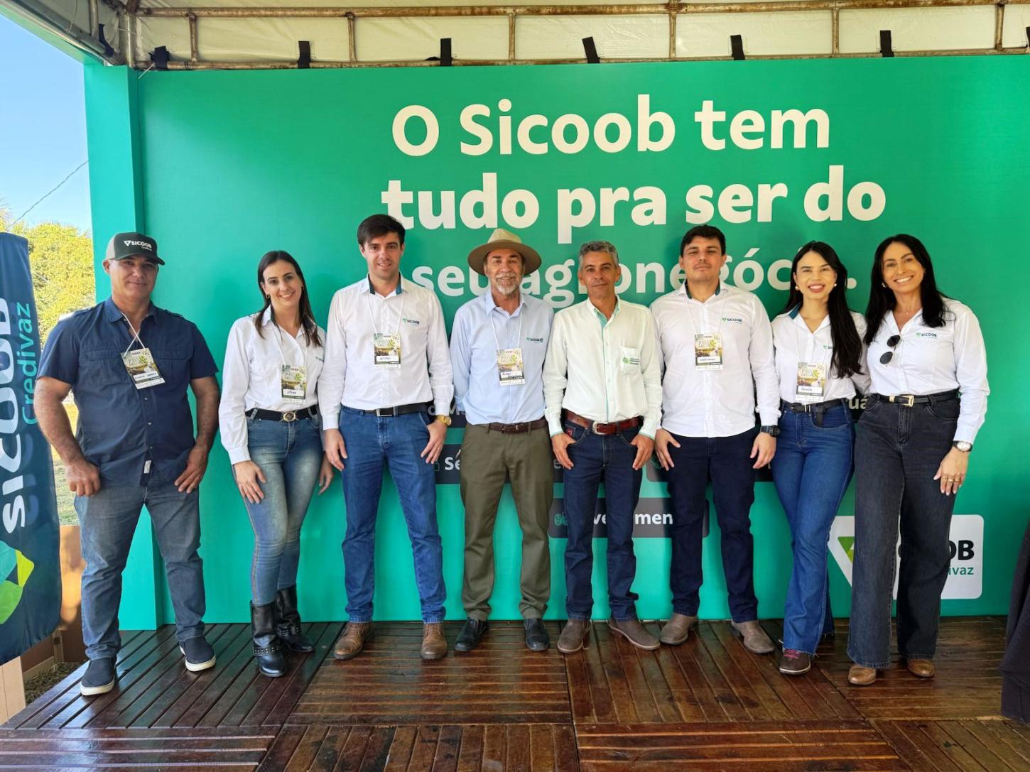 PRESIDENTE DO SICOOB CREDIVAZ DESTACA PARTICIPAÇÃO DA COOPERATIVA NA FEAV
