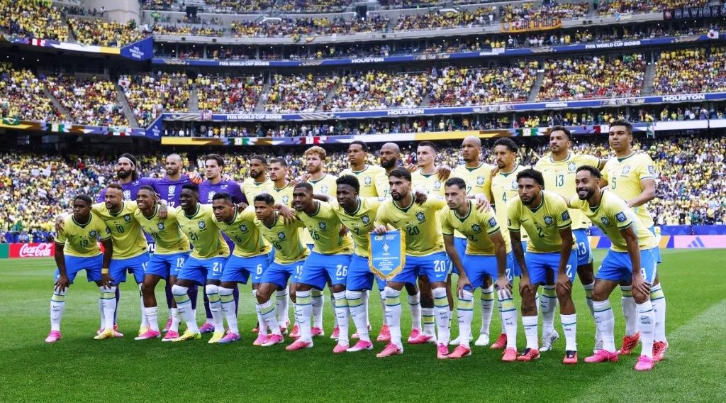 PROJETO PROPÕE PROIBIR JOGADORES QUE ATUAM FORA DO PAÍS NA SELEÇÃO BRASILEIRA