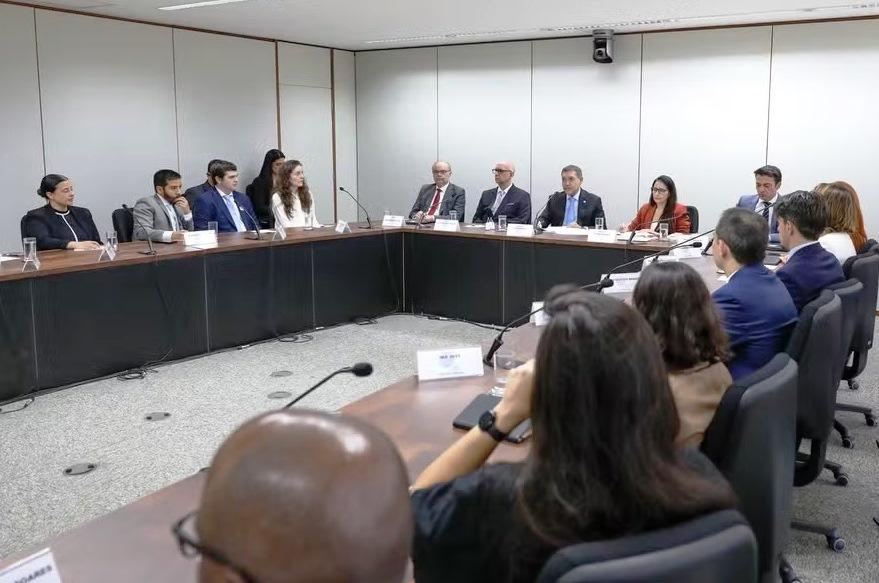 TSE AMPLIA PARCERIA COM PLATAFORMAS PARA COMBATER FAKE NEWS NAS ELEIÇÕES