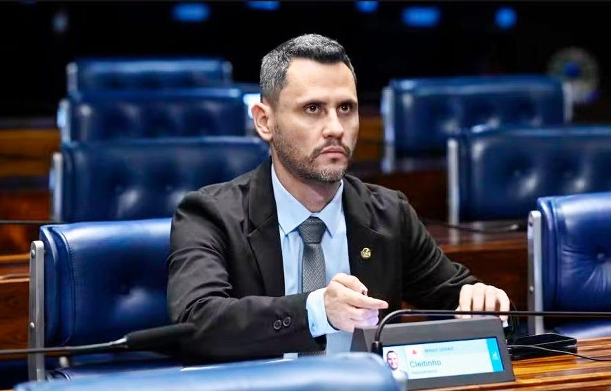 CLEITINHO REVERTE DECISÃO DO REPUBLICANOS E SERÁ CANDIDATO AO GOVERNO DE MINAS