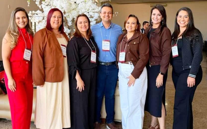 COMITIVA DA SECRETARIA DE SAÚDE DE VAZANTE PARTICIPA DE FÓRUM DO CISALP EM PATOS DE MINAS