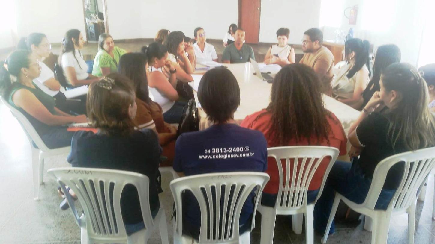 Reunião dos organizadores no Centro Cultural