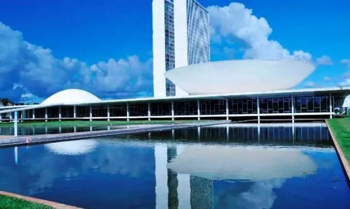 CONGRESSO NACIONAL É A INSTITUIÇÃO MAIS REJEITADA PELOS BRASILEIROS 