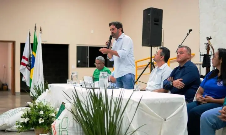 PREFEITURA DE VAZANTE INICIA ENTREGA DE INSUMOS DO PROAF 2026 PARA PEQUENOS PRODUTORES RURAIS 