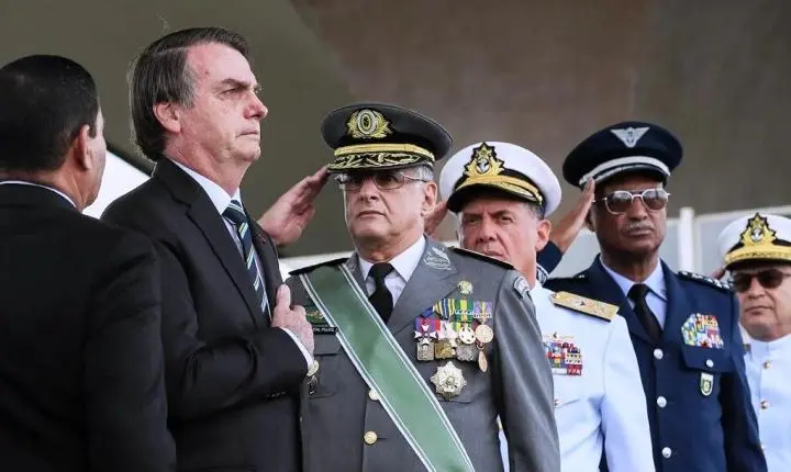 PROCESSO QUE PODE TIRAR PATENTE DE CAPITÃO DE JAIR BOLSONARO AVANÇA NO STM